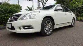 Dijual Mobil Sedan Nissan Teana 2.5 CVT 4X2 AT Tahun 2013