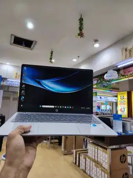 HP Laptop 14-ep0001TU Silver 5-1335u / 512GB / 8GB / Win11HM + OHS2021
