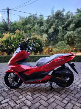 Honda PCX 160 RED CANDY SPORTY TH 2024 KM 300 PERAK!