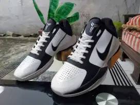 Sepatu Basket Nike Kobe Protro 5 size 45