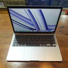 Macbook air 13 2020 8/256 warna Grey
