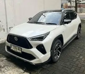 YARIS CROSS HEV GR TSS TWO TONE 1.5 AT 2023 KM 6rb RECORD FULL ORI BDG