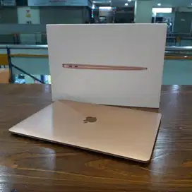 Macbook Air m1 2020 8/256 ada Box warna Gold
