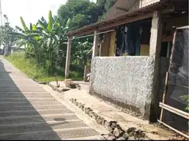 dijual rumah strategis pinggir jalan desa