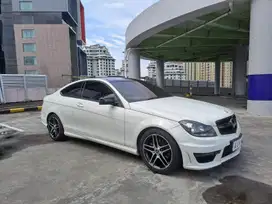 Mercy C200 AMG Coupe 2012 Putih