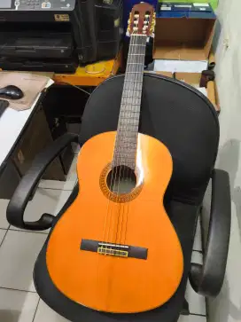 Yamaha Gitar Nylon C80 Taiwan