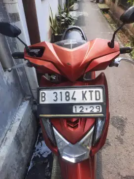 Jual motor Honda Beat th 2014