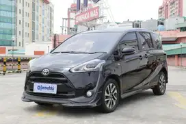 TDP 10JT Toyota Sienta 1.5 Q Bensin-AT Hitam 2018