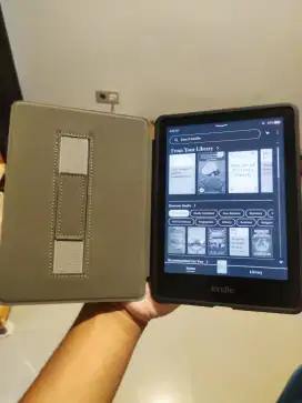 Amazon Kindle Paperwhite 11 th Waterproof 6.8 Warm light wifi 8GB