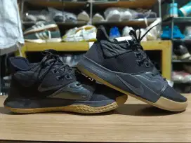 Sepatu Basket Nike PG 3 Ep Iridescent Black size 42,5