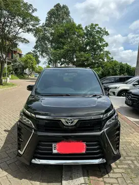 Toyota Voxy 2017 Bensin