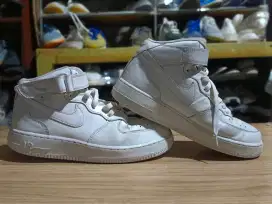 Sepatu Nike Air Force 1 Mid '07 White size 42