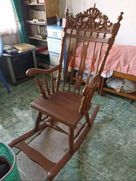 KURSI GOYANG MASIH MULUS