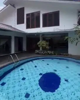 Rumah di Jl Duta Permai, Pondok Indah Jakarta selatan