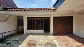Rumah Tinggal Cocok Untuk Usaha Di Kayu Putih R2138