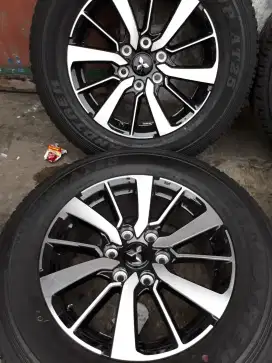 Velg Mitsubishi Pajero Dakkar R.18 ori