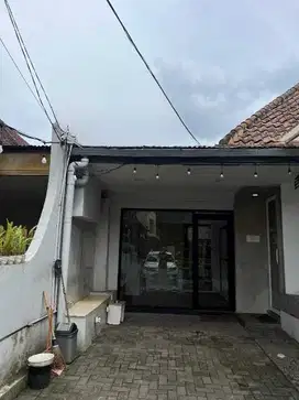 Disewakan Tempat Usaha Strategis Di Mainroad Sayap Riau