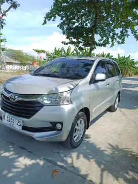 Toyota Grand Avanza G
