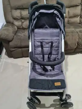 Stroller giggles