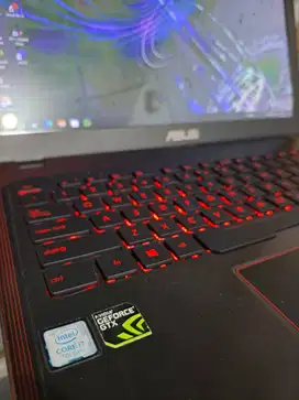 Laptop gaming ASUS ROG STRIX GL553V core i7 gen 7 ram 16gb dual VGA