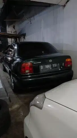 SUZUKI BALENO TAHUN 2000