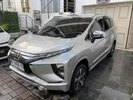 Dijual Mobil Mitsubishi Expander Ultimate type thn 2018 A/T Silver