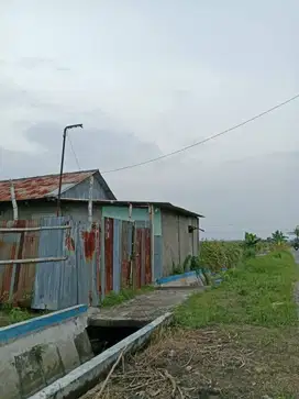 Jual Gudang Jl.Dr. Wahidin Sudirohusodo Kedamean Gresik  Lt 1500m shm
