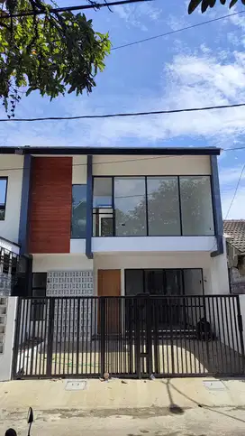 Termurah Rumah Minimalis 2 lantai di Kopo permai