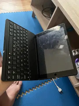 Ipad Air 1 Layar Rusak (kabelnya copot) 32GB Mesin Normal