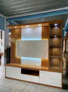 Backdrop tv minimalis