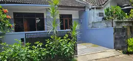 880 jt nego DIjual cepat rumah tengah kota kompleks Pasadena caringin