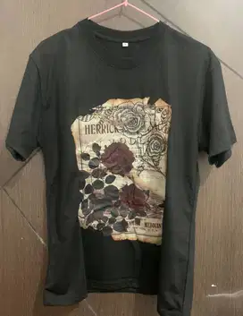 Kaos wanita Preloved