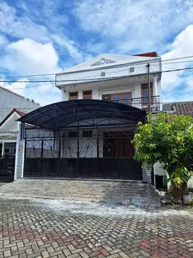 Dijual rumah 3 lantai hdp selatan Citra garden 1 ex