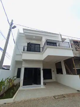 Dijual rumah siap huni Dp 0% lokasi 10 menit ke stasiun depok