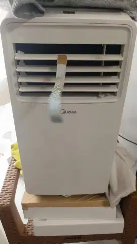Di jual Ac protebel 1/2 pk baru d pake 3 bulan
