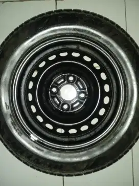 Jual ban + velg mobil bekas merk dunlop 175/65 R14