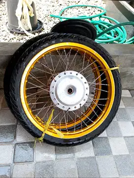 VELG JARI - JARI MATIC HONDA + BAN UK 17