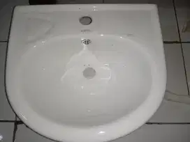 Westafel merk Icepool baru warna putih
