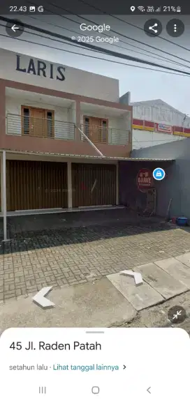 Dikontrakkan ruko 2 lantai lahan parkir luas