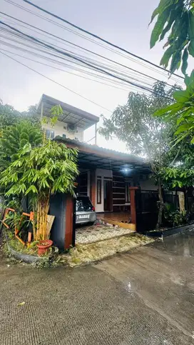 Jual cash rumah 2 lantai