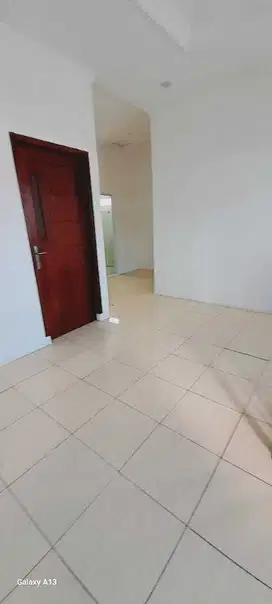 di jual rumah di pinggir jalan raya pamulang