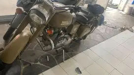Royal Enfieid Clasic 500