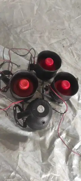 Klakson mobil motor