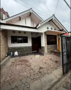 Rumah Siap Huni Lingkungan Perumahan Sultan Ijen Nirwana Dekat Mall
