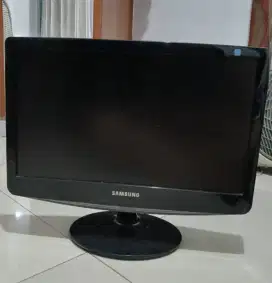 Lcd monitor SAMSUNG(19 inci).