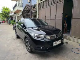 Honda HRV HR-V E CVT Automatic AT Tahun 2019 Hitam , 2020