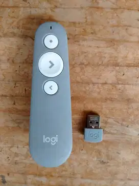 Laser Presenter Logitech R500s Wireless & Bluetooth- Laser Pointer R50