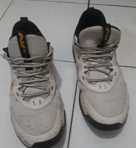 NIKE ORIGINAL 100$ JARANG pakai kondisi 95% no minus