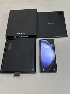 Samsung fold 5 12/512 sein