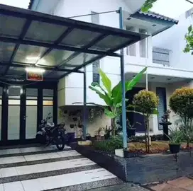 Jual rumah 2 lantai lippo cikarang
